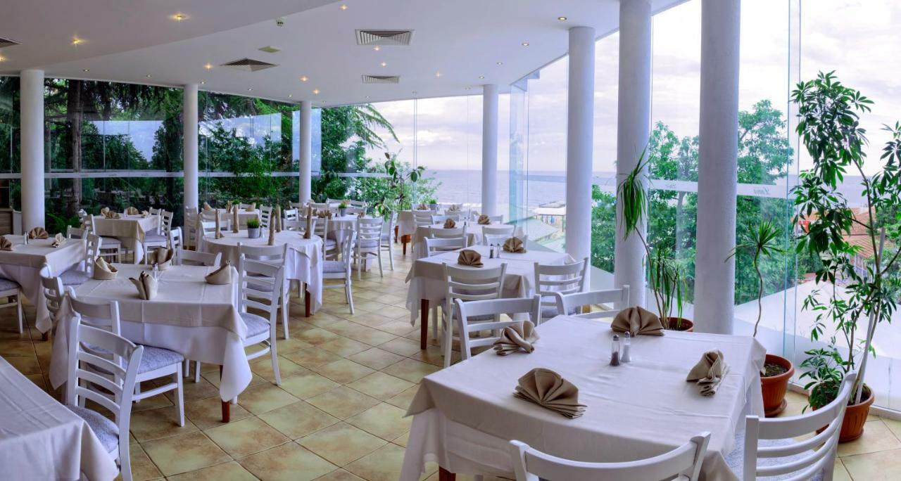 Luna Beach Hotel Golden Sands Exteriör bild