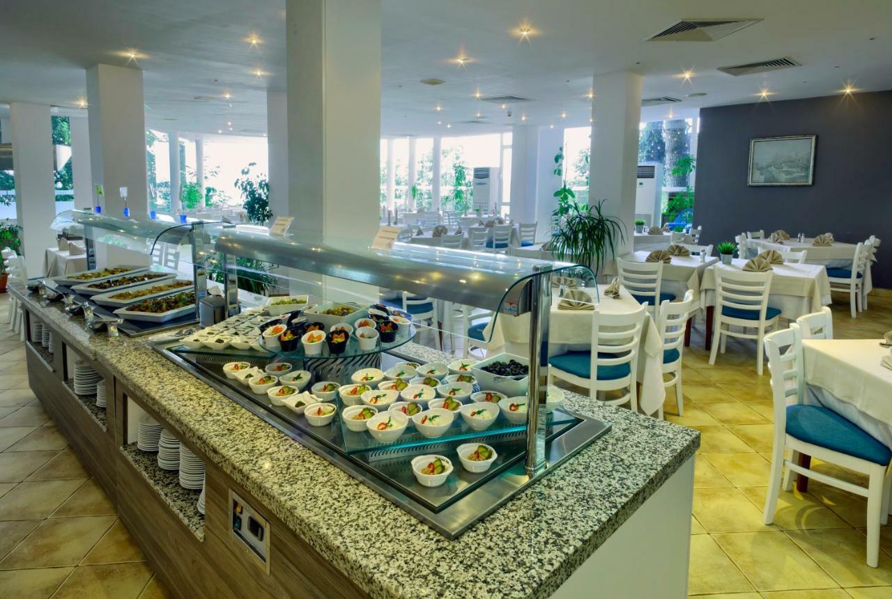 Luna Beach Hotel Golden Sands Exteriör bild