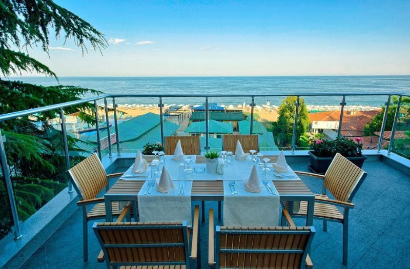 Luna Beach Hotel Golden Sands Exteriör bild